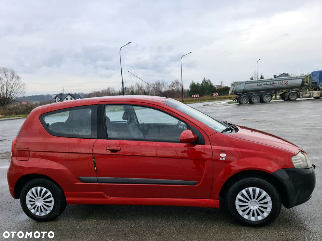 Chevrolet Kalos - 32