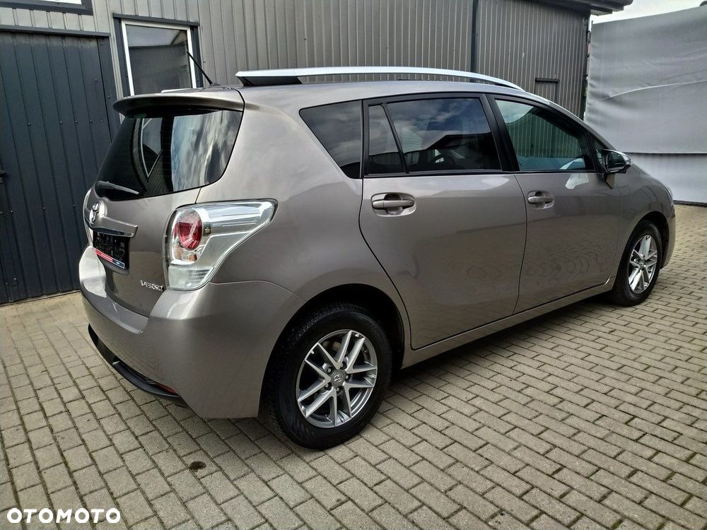 Toyota Verso 1.8 Prestige 7os MS - 7