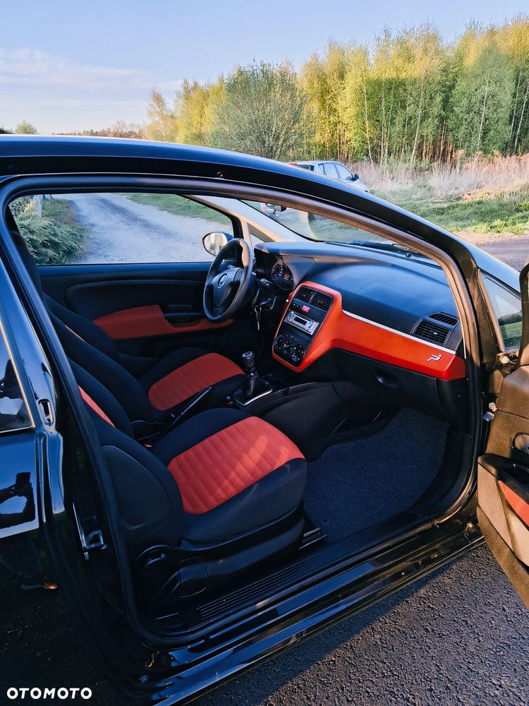 Fiat Grande Punto - 5