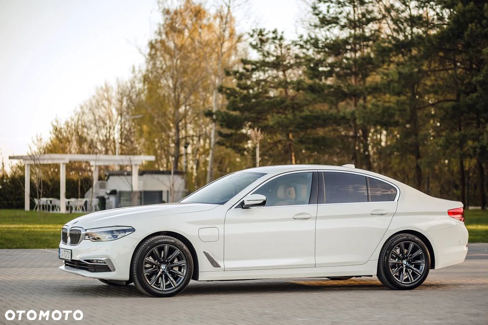 BMW Seria 5 530e iPerformance xDrive Luxury Line - 15