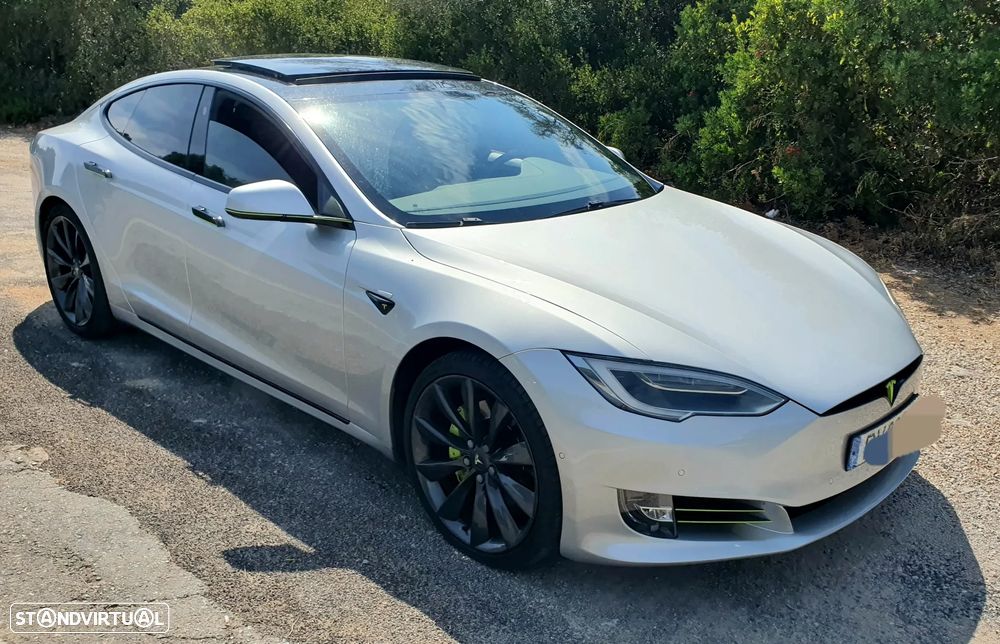 Tesla Model S - 1