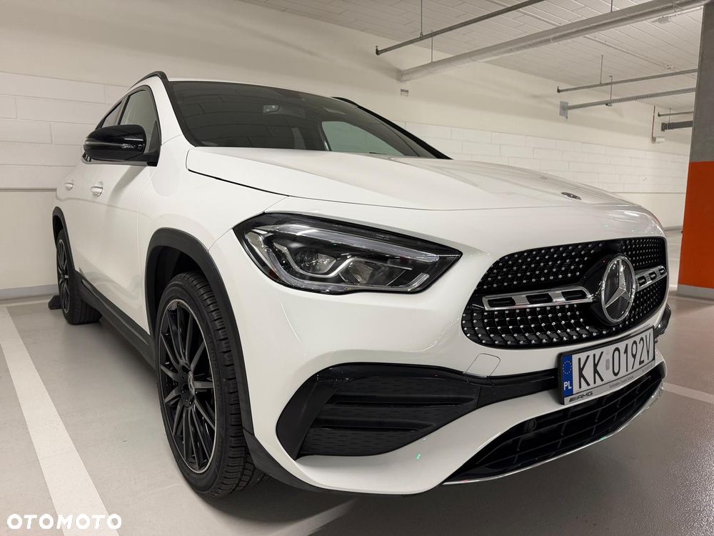 Mercedes-Benz GLA 250 AMG Line - 10