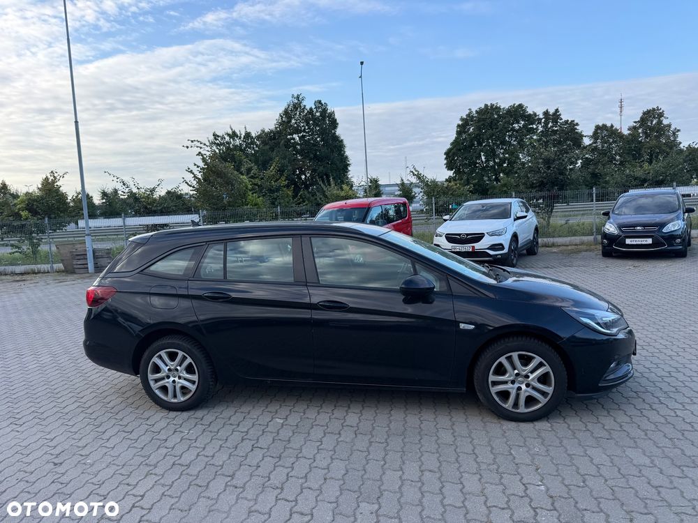 Opel Astra - 4