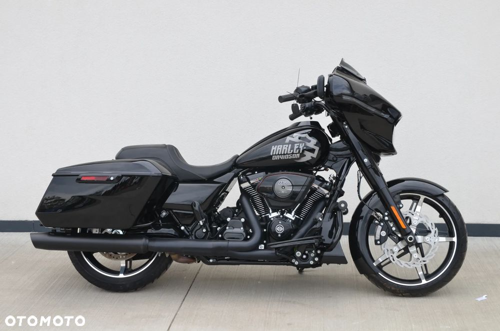 Harley-Davidson Touring Street Glide - 18