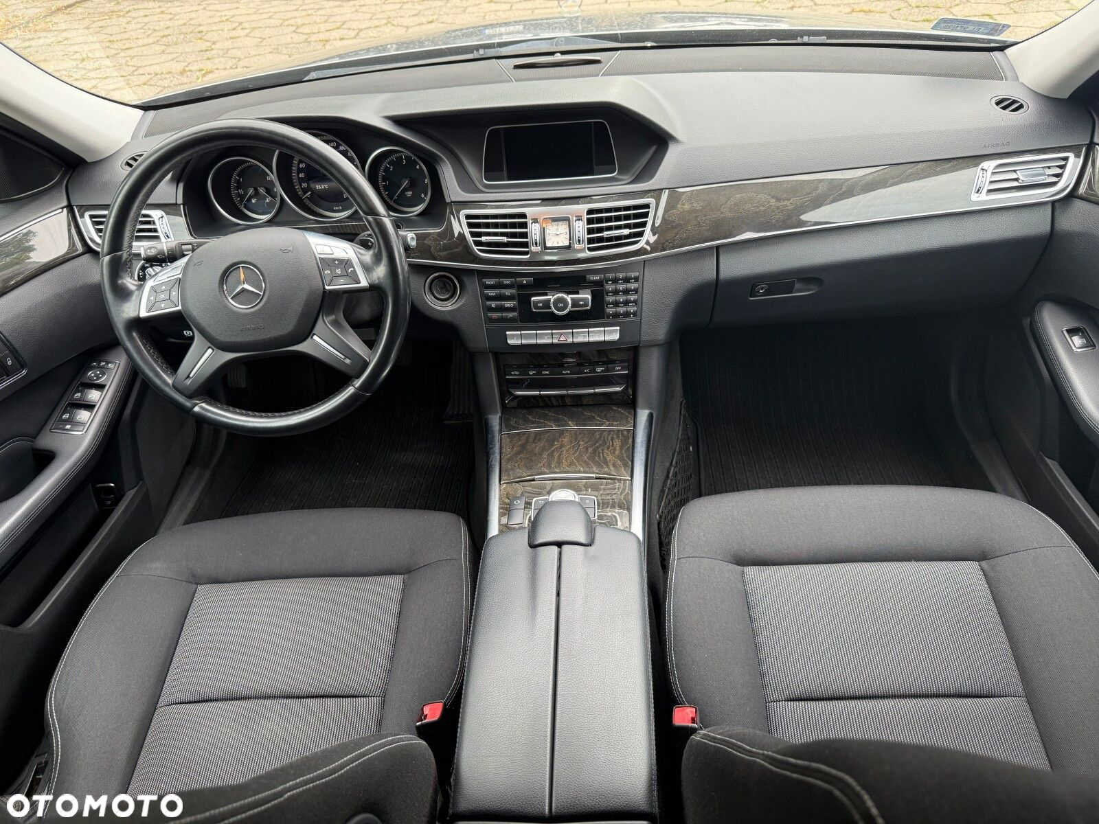 Mercedes-Benz Klasa E - 18