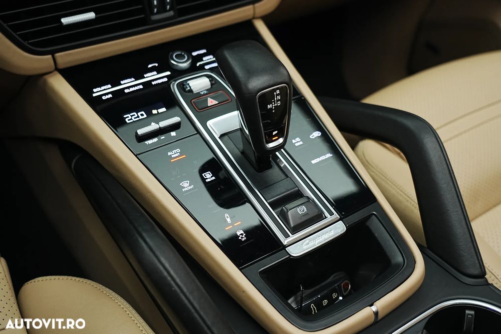 Porsche Cayenne E-Hybrid Tiptronic S - 32