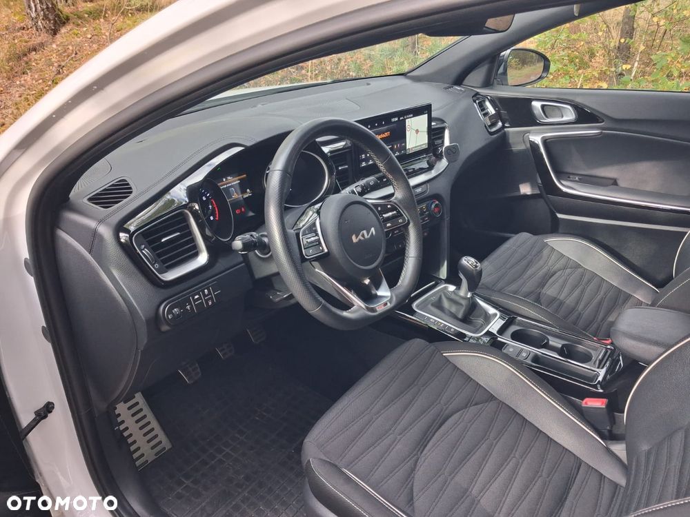 Kia ProCeed 1.5 T-GDI GT Line - 9