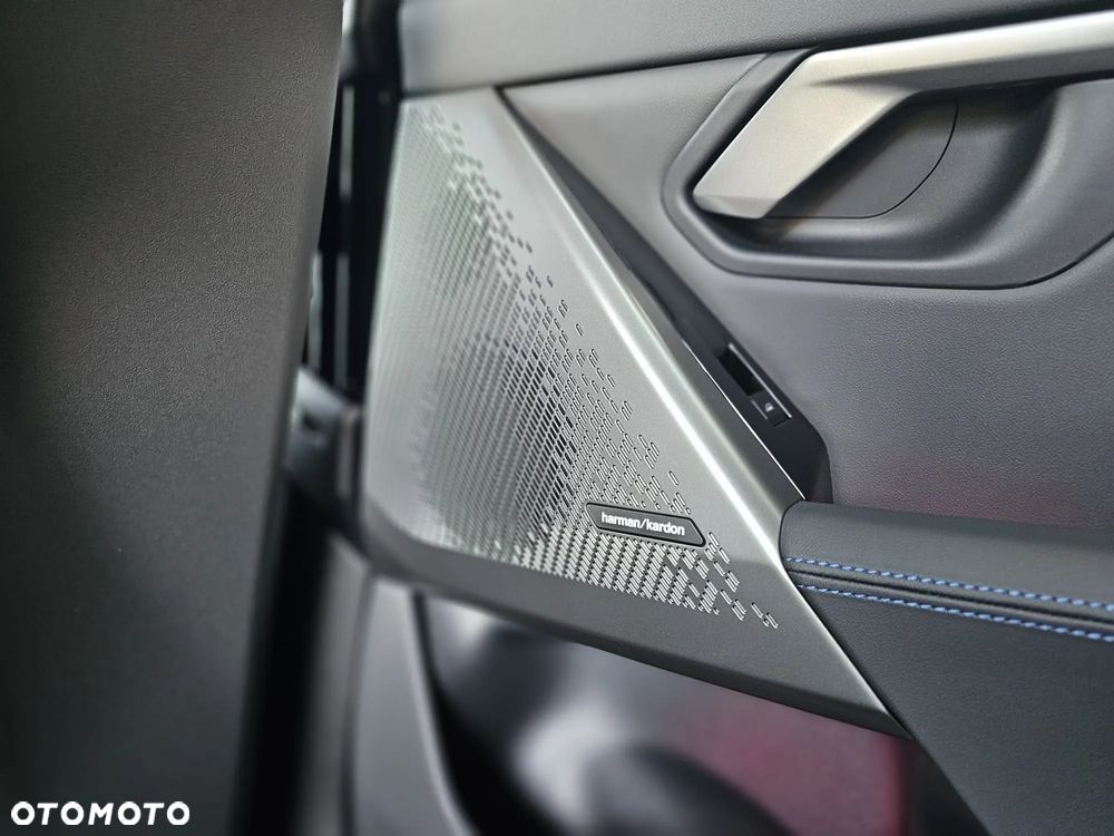 BMW Seria 5 530e PHEV - 32