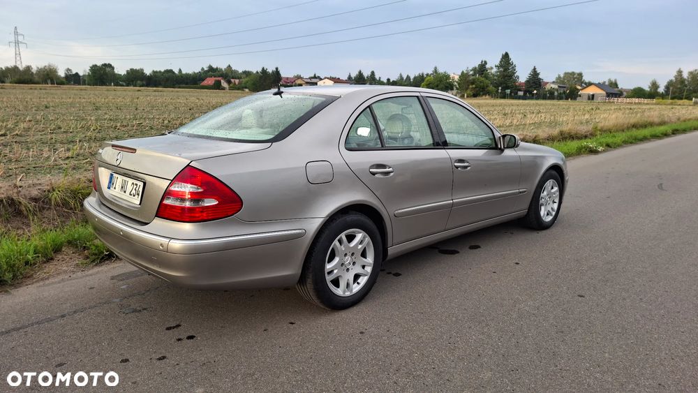 Mercedes-Benz Klasa E 350 7G-TRONIC Elegance - 9