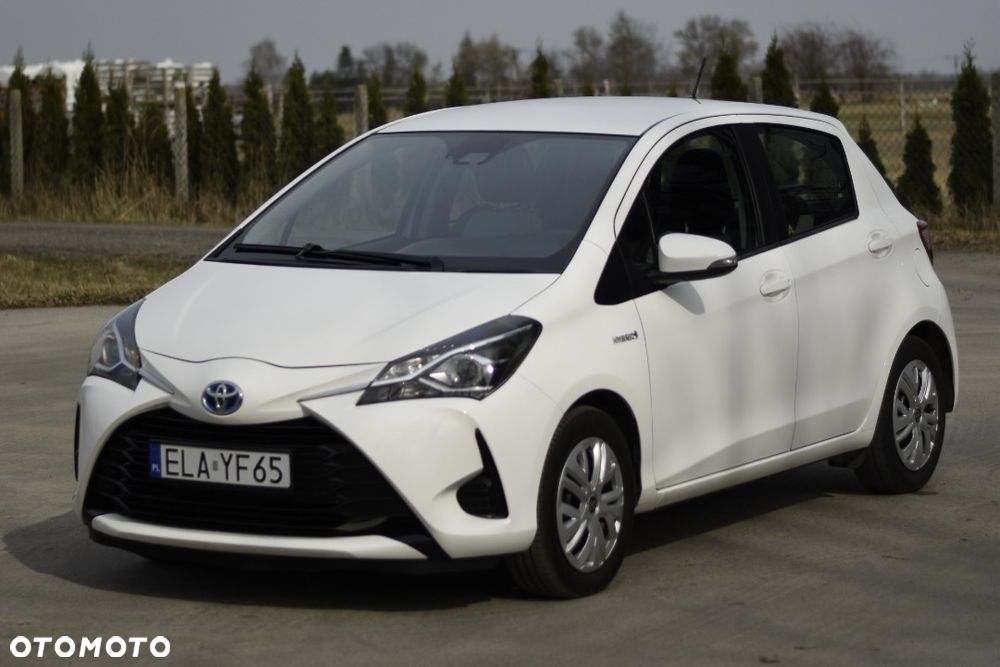 Toyota Yaris Hybrid 100 Premium EU6 - 22