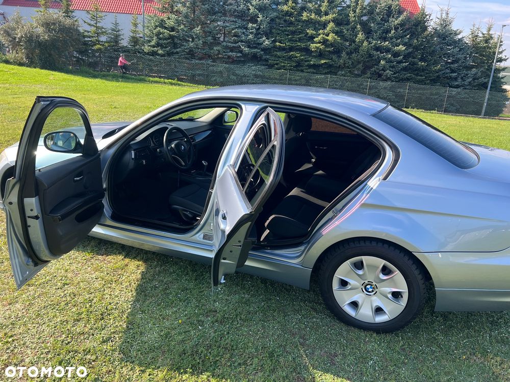 BMW Seria 3 318i Edition Lifestyle - 11