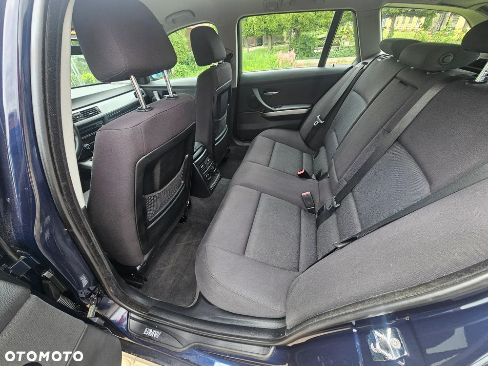BMW Seria 3 325d DPF - 3