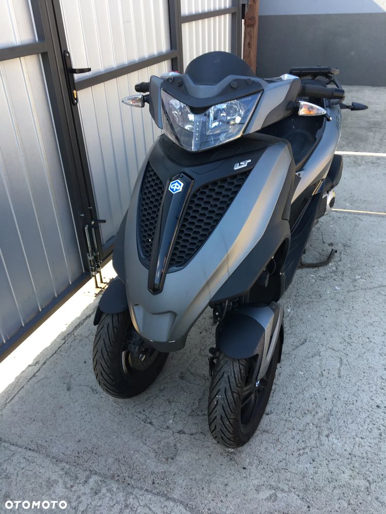 Piaggio MP-3 - 9