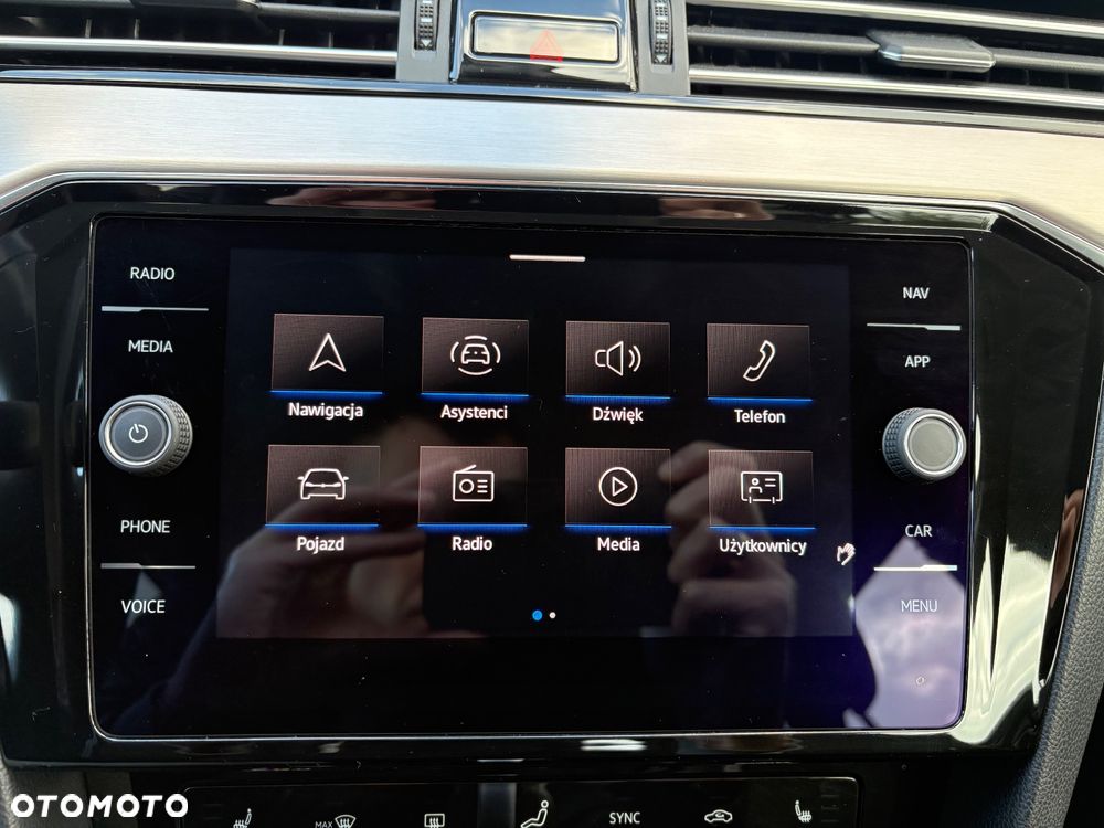 Volkswagen Passat - 30