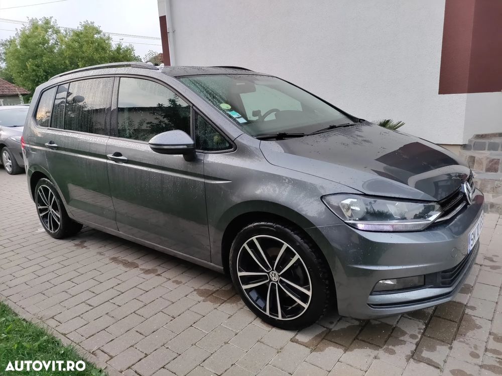 Volkswagen Touran - 2
