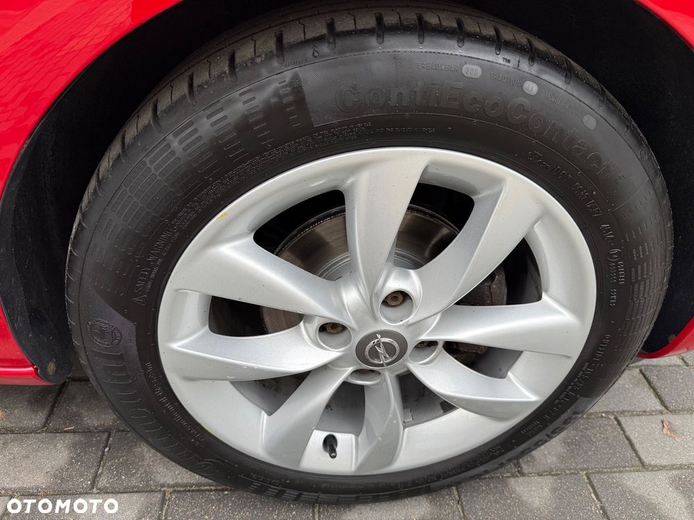 Opel Adam 1.2 Rocks - 33