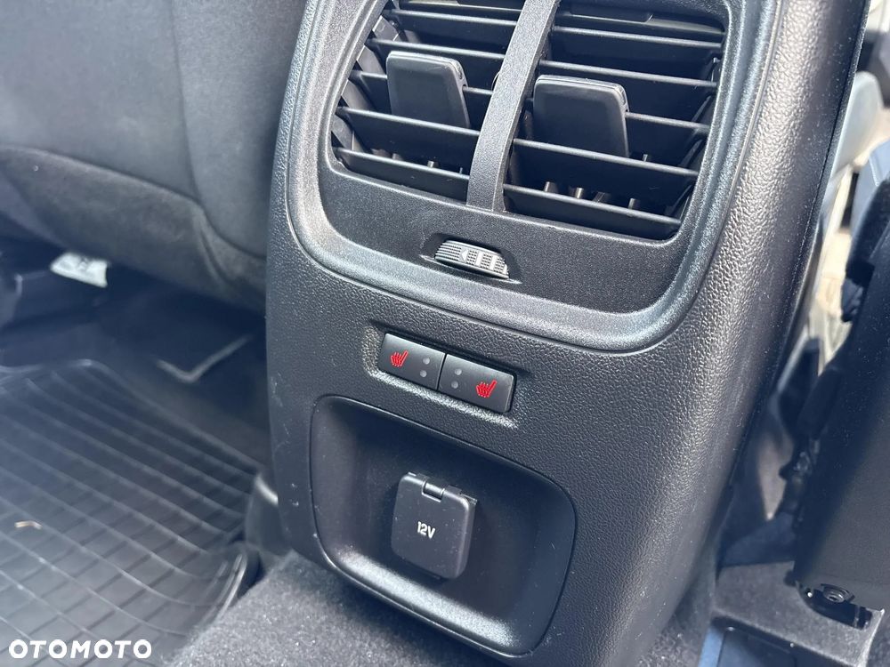 Ford Kuga - 27
