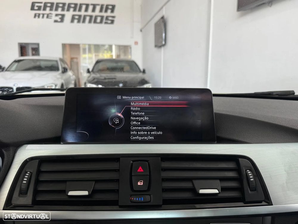 BMW 320 d Touring Auto Pack M - 22