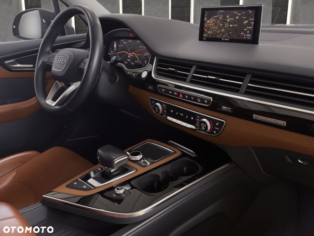 Audi Q7 - 18