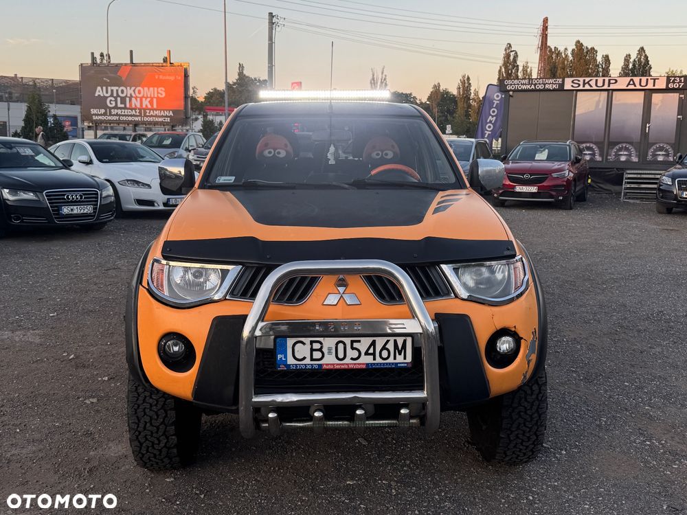 Mitsubishi L200 2.5 DID Summer Edition Sport - 38