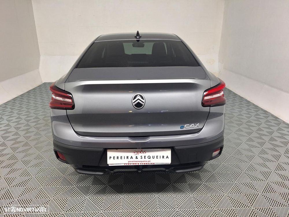 Citroën e-C4 X 54 kWh Autonomia Alargada Plus - 33