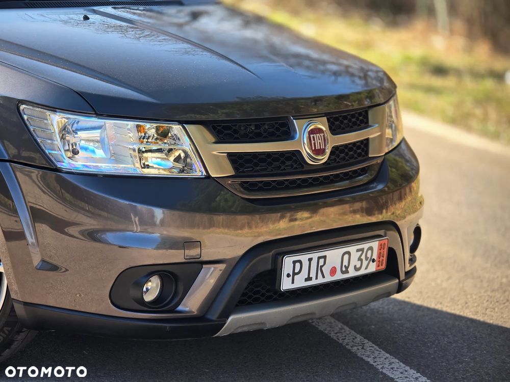 Fiat Freemont 2.0 Multijet Lounge AWD - 32