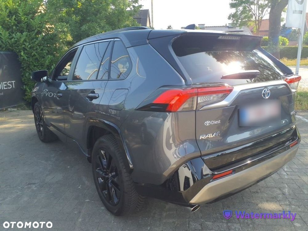 Toyota RAV4 - 4