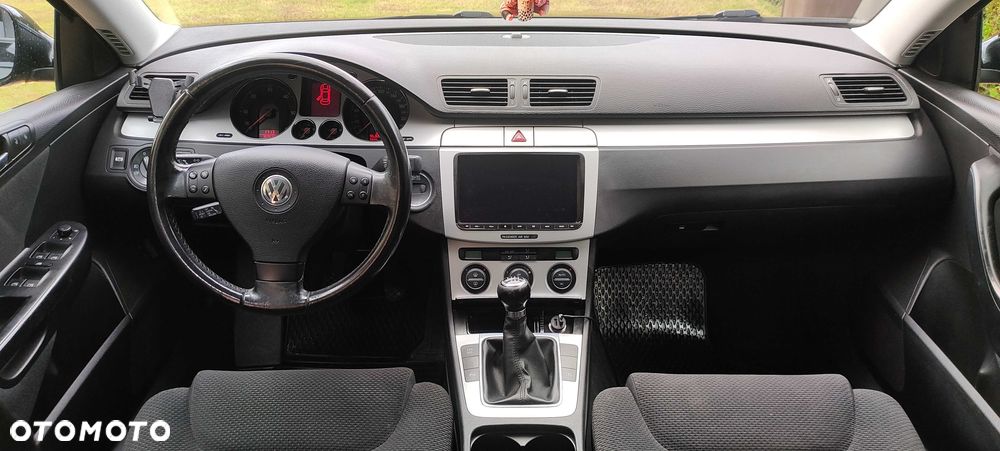 Volkswagen Passat - 7