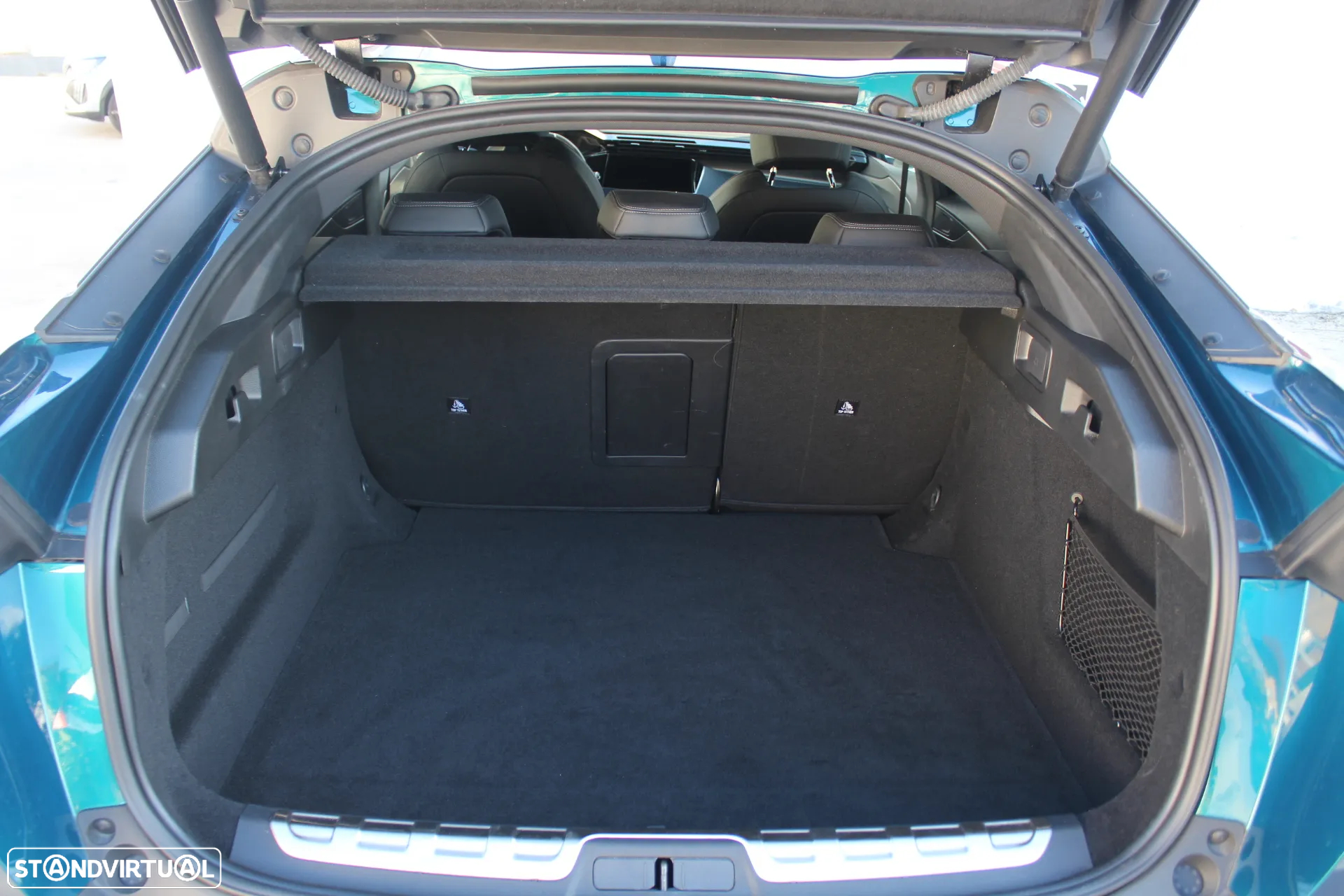 Peugeot 408 1.2 PureTech GT EAT8 - 10