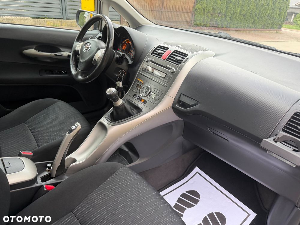 Toyota Auris 1.33 VVT-i Edition - 35