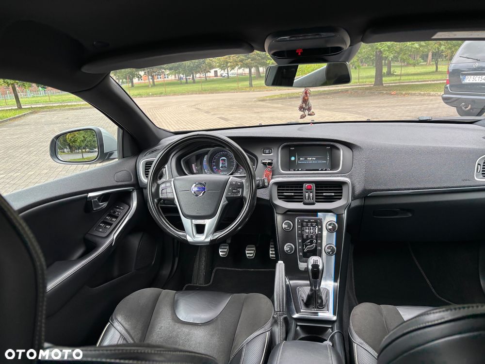 Volvo V40 D2 RDesign - 16