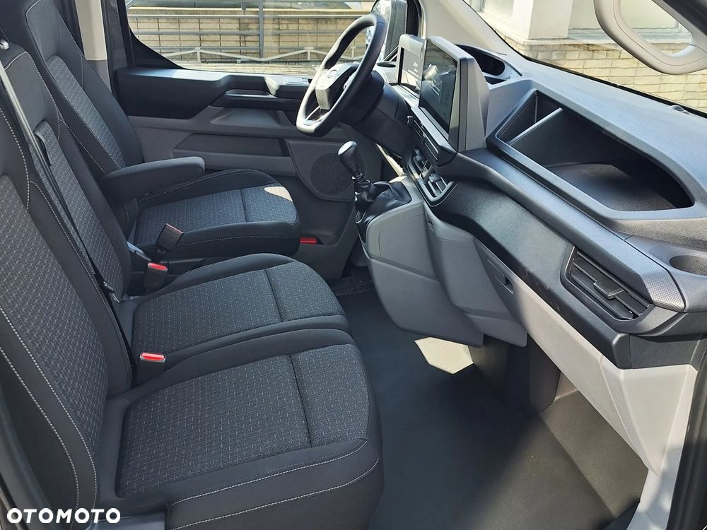 Ford Transit Custom - 8