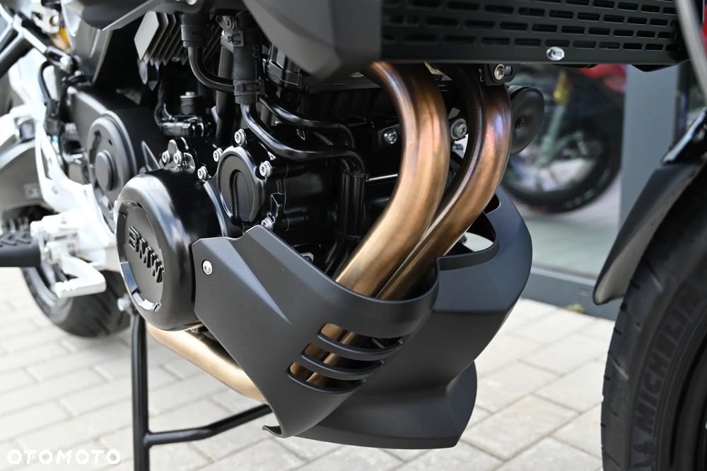 BMW F - 26