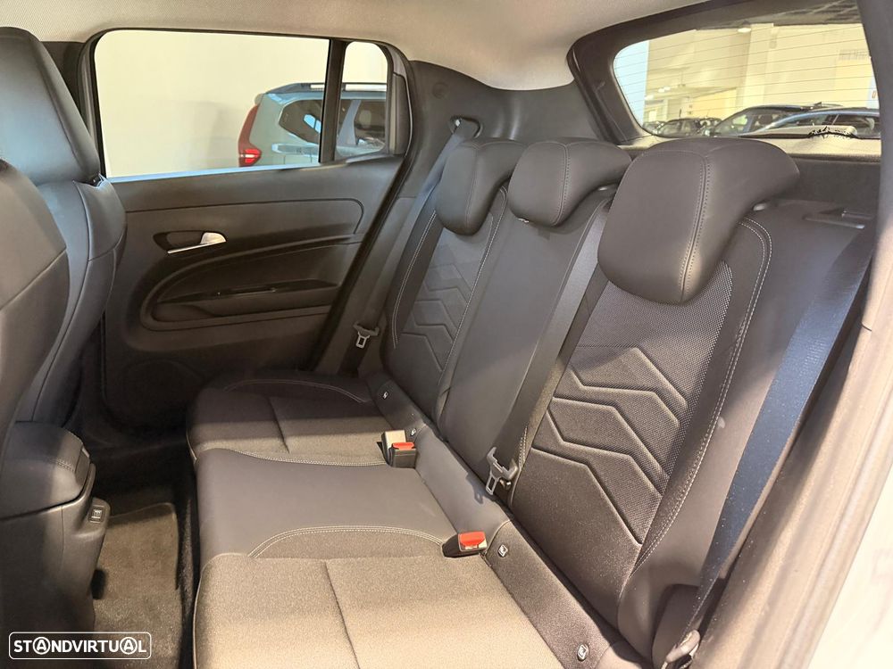 Jeep Avenger 1.2 e-Hybrid Altitude DCT - 16