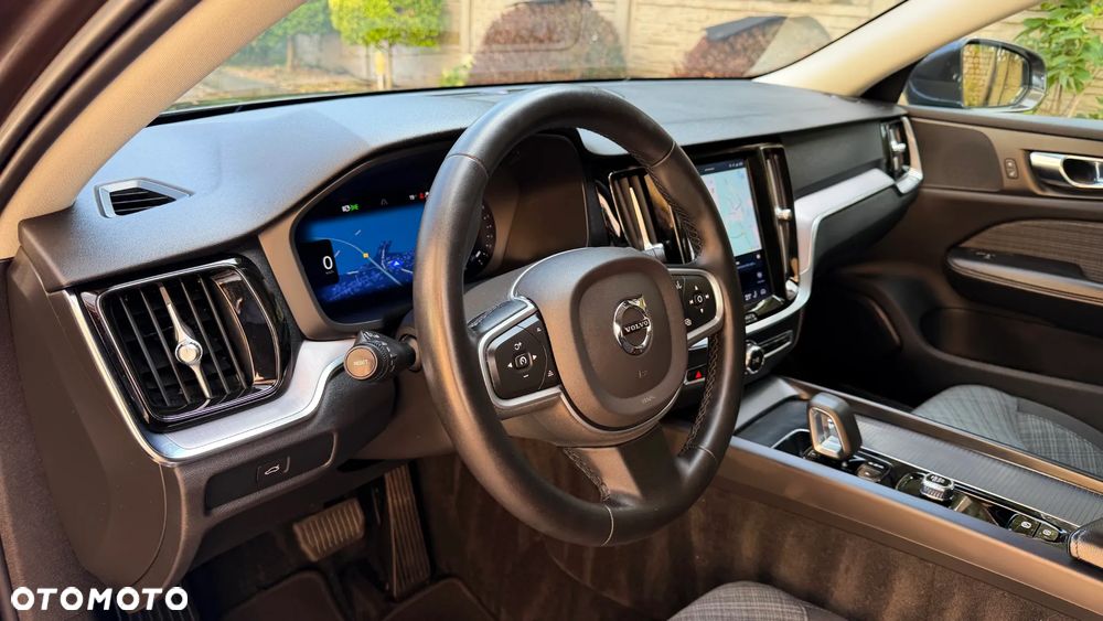 Volvo V60 B3 B DKG Core - 23