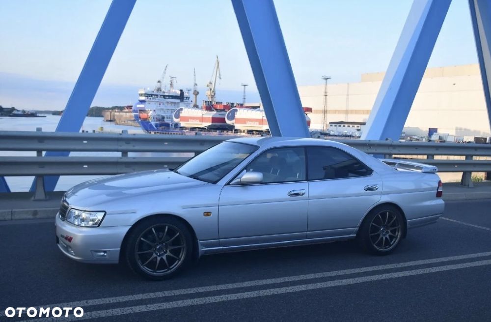 Nissan Laurel