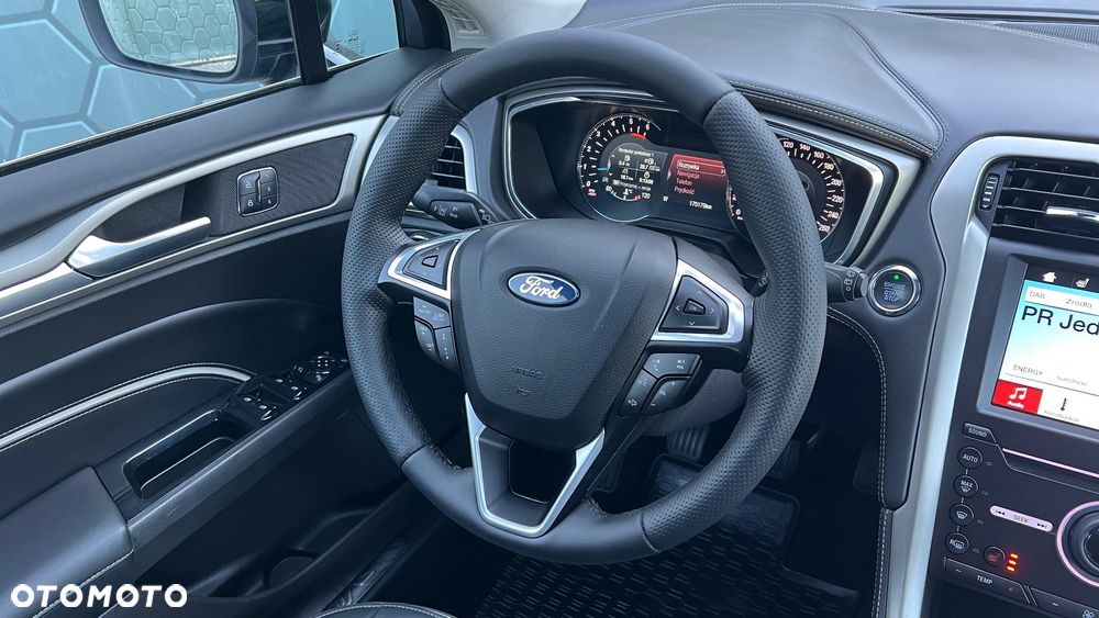 Ford Mondeo 2.0 TDCi Start-Stopp Vignale - 21