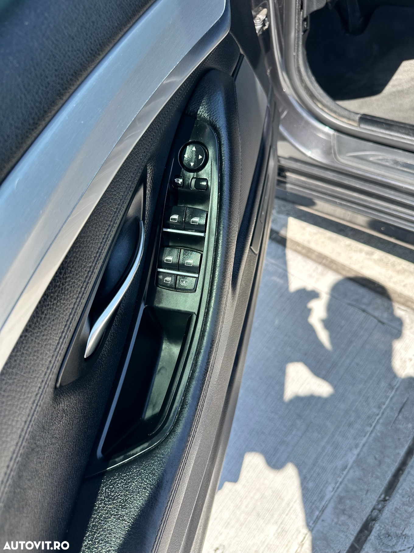 BMW Seria 5 525d xDrive - 13