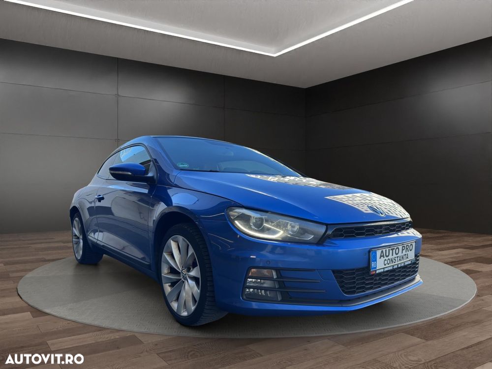 Volkswagen Scirocco 2.0 TDI (Blue Motion Technologie) DSG - 2