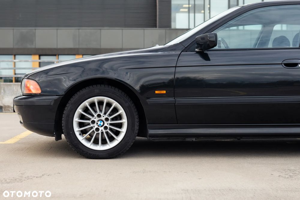 BMW Seria 5 523i - 12
