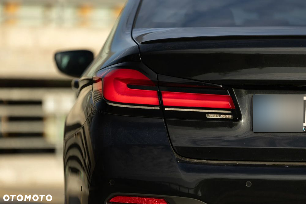 BMW Seria 5 520d xDrive M Sport sport - 8