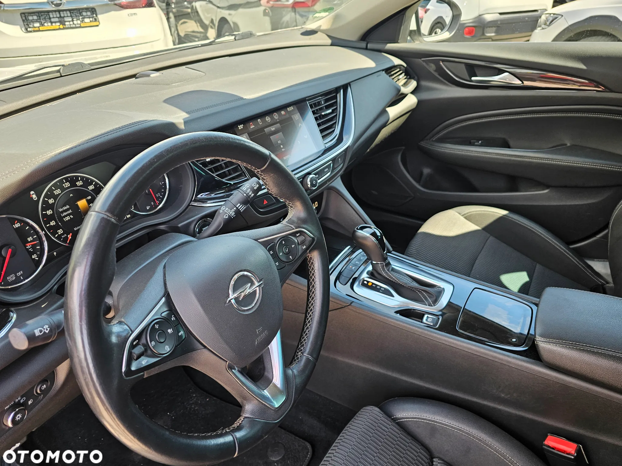 Opel Insignia 2.0 CDTI automatik Business Innovation - 29