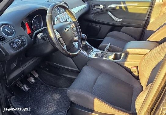 Ford S-Max 1.8 TDCi Trend 5L - 4