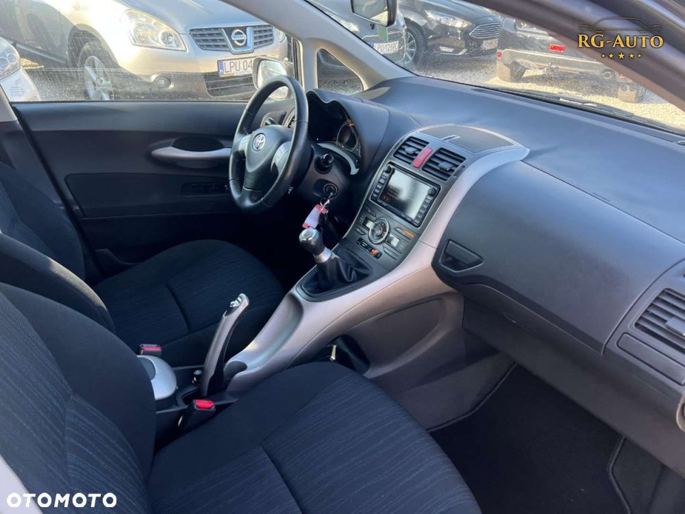 Toyota Auris - 26