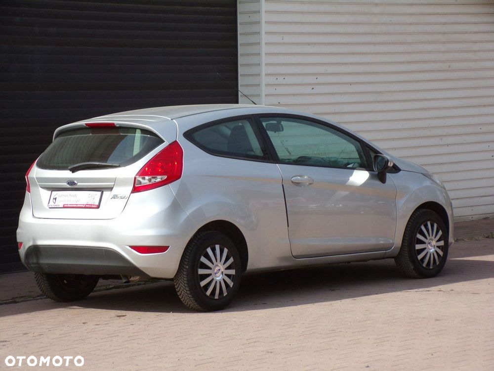 Ford Fiesta - 11