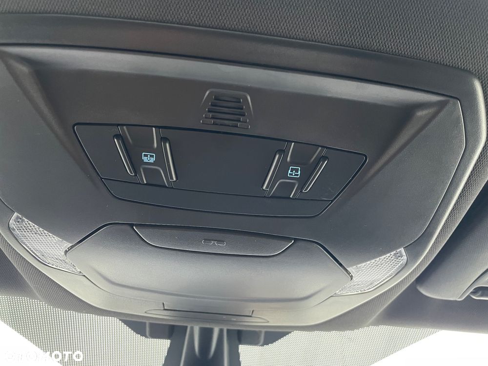 Ford Kuga 1.5 EcoBoost 2x4 ST-Line - 33