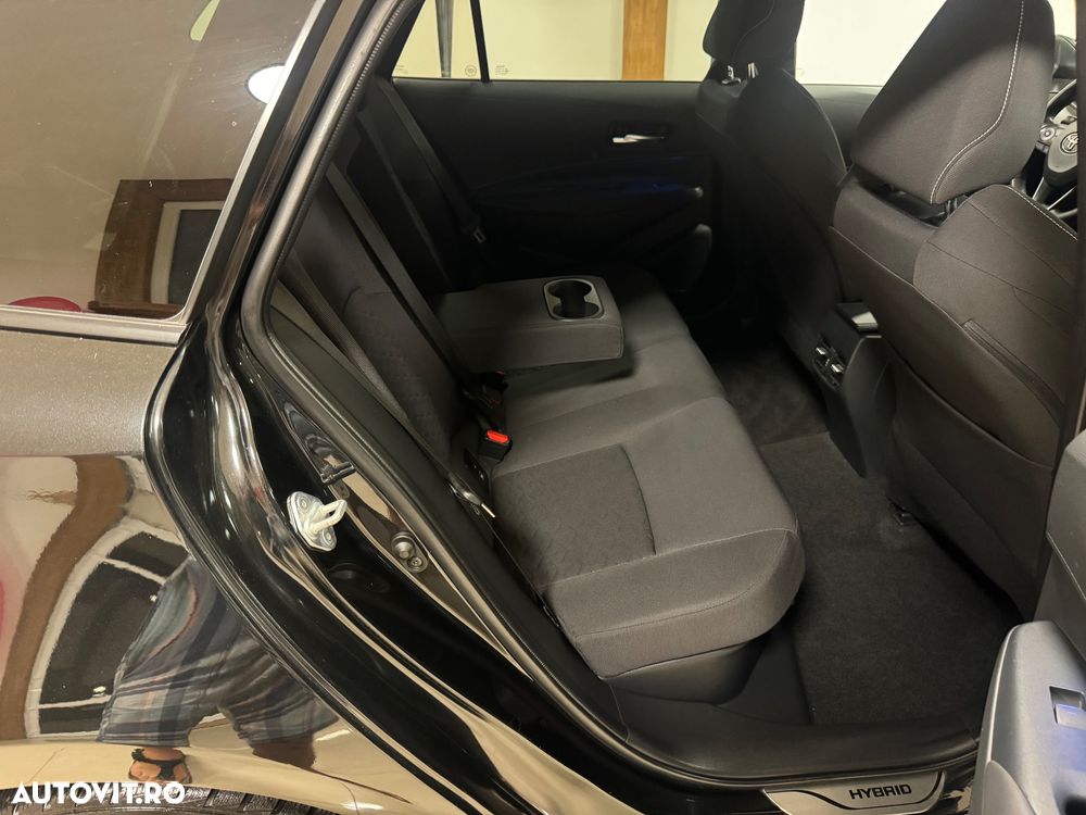 Toyota Corolla 1.8 HSD Exclusive - 18