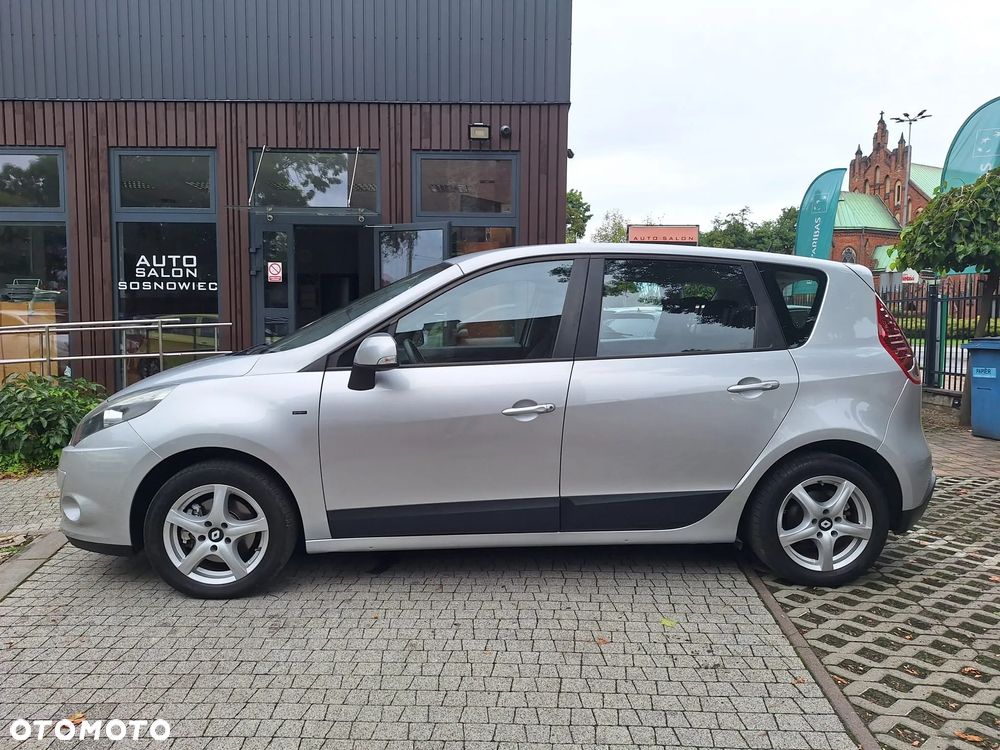 Renault Scenic 1.6 16V 110 TomTom Edition - 4