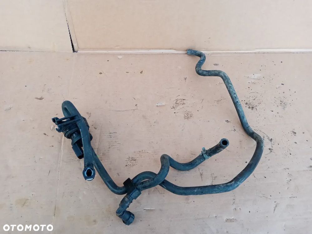 Przewód wąż rurka zaworek podciśnienia Skoda Fabia I 1.4 16V 6Q0133366 - 1