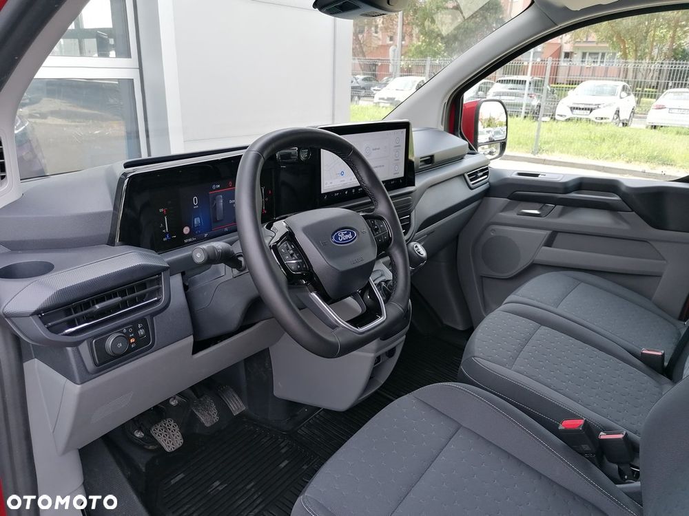 Ford CUSTOM VAN LIMITED - 14